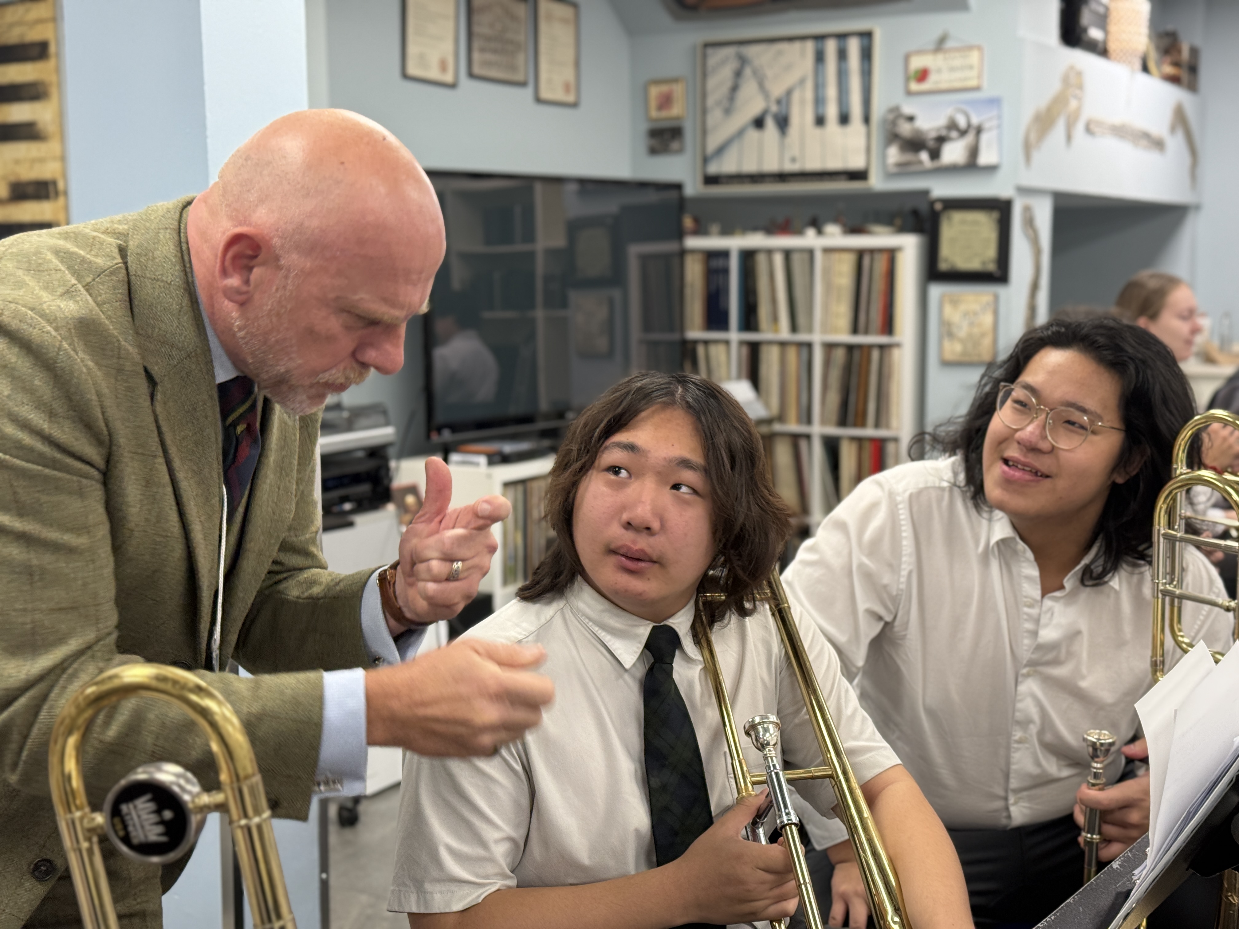 An Inspiring Guest For Music Students